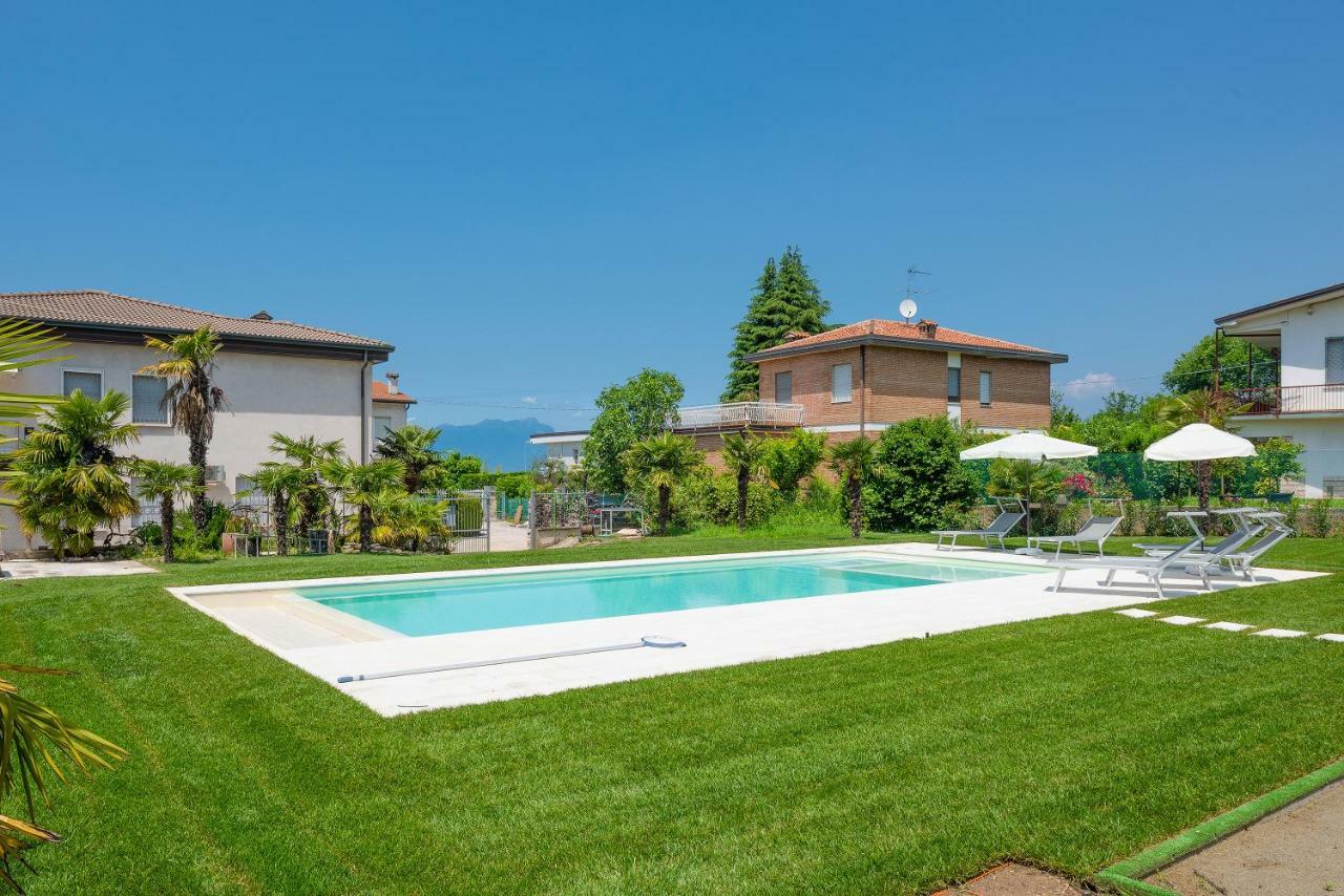 Villa Mattarana Lussuoso Appartamento Familiare Lazise Exterior photo